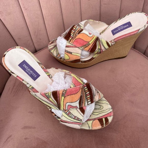 Emilio Pucci Wedges Size 6.5 - Picture 2 of 2